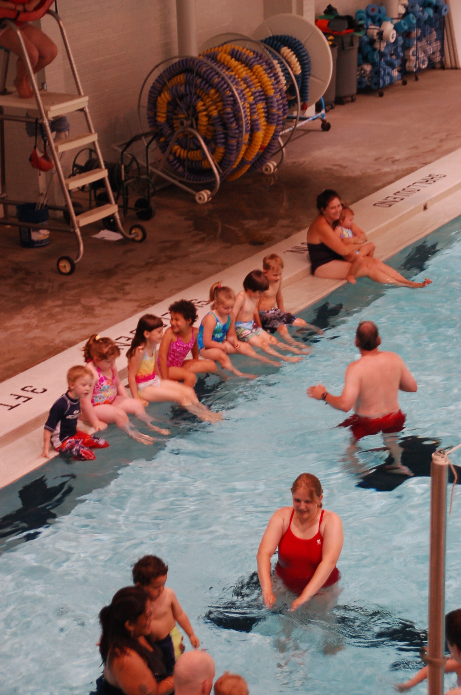 Safe and fun learn-to-swim